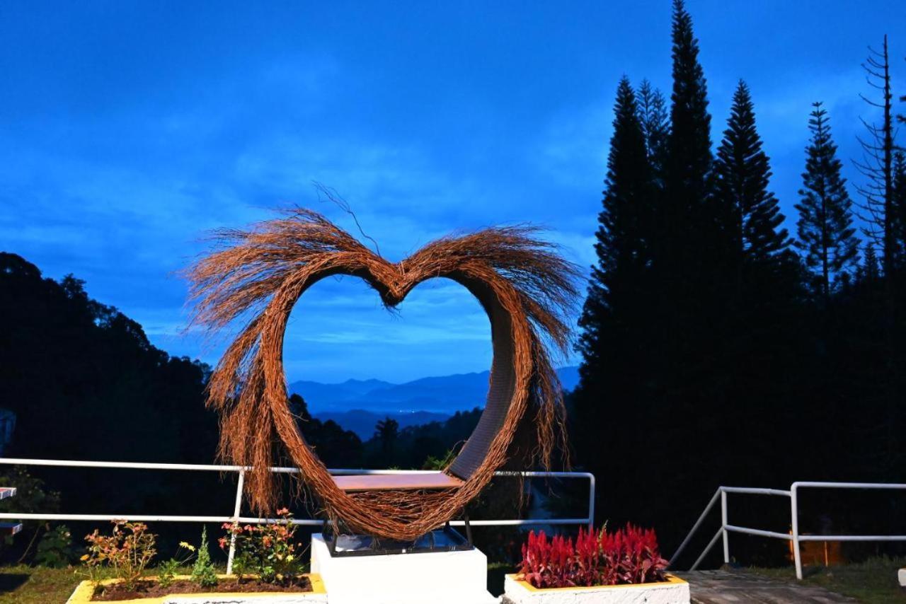 The Milky Way @ Pine Resort Fraser Hill エクステリア 写真